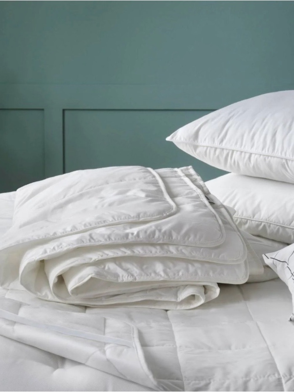 IKEA ANGSKORN full size mattress protector